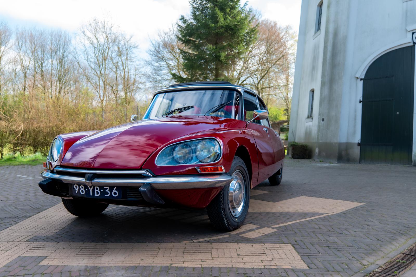 Rent a Citroën DS in Groningen at Tonny's Classic Drive
