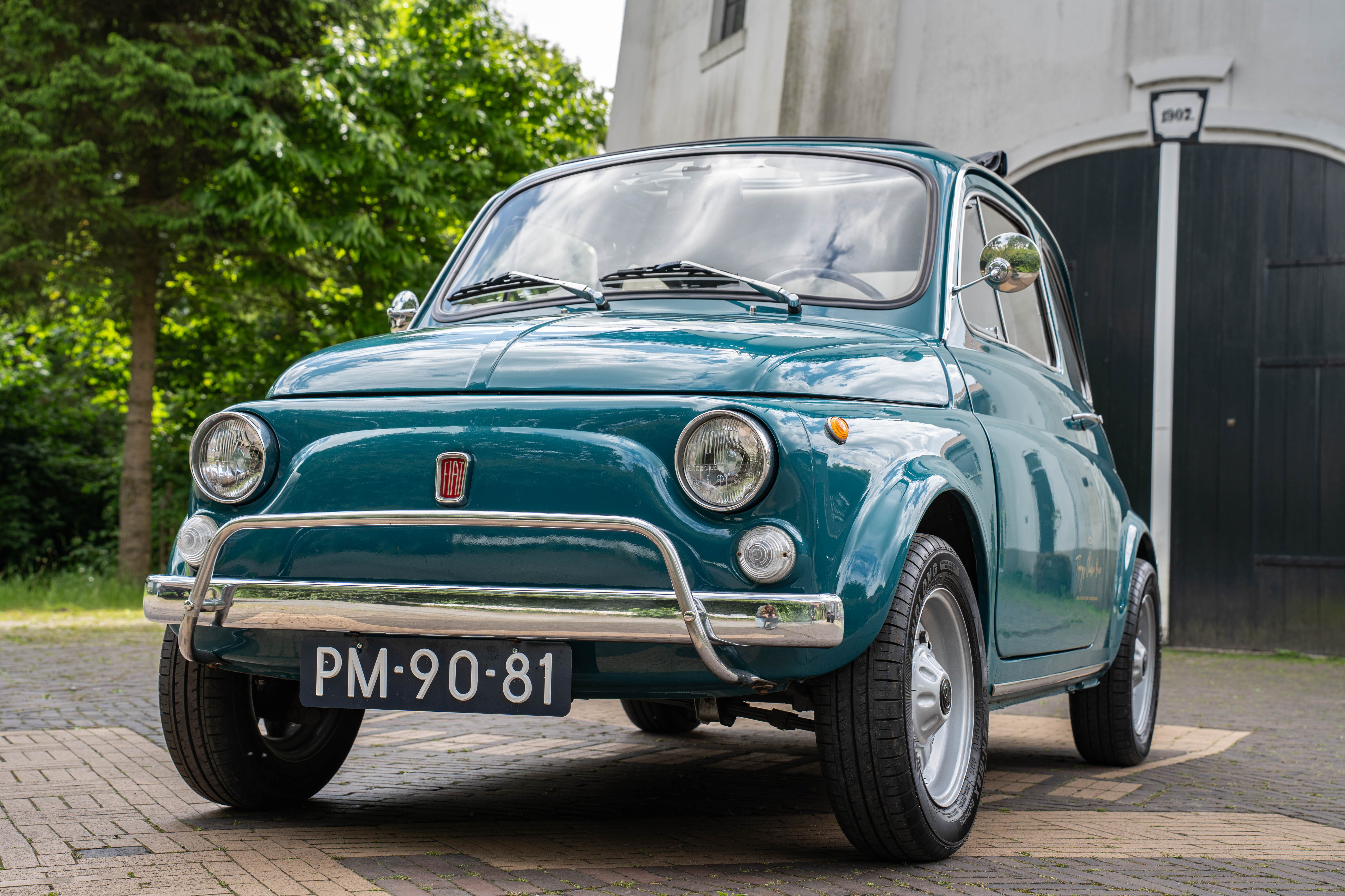 Classic Fiat 500 (1936–1975): History, Engineering & Driving Experience